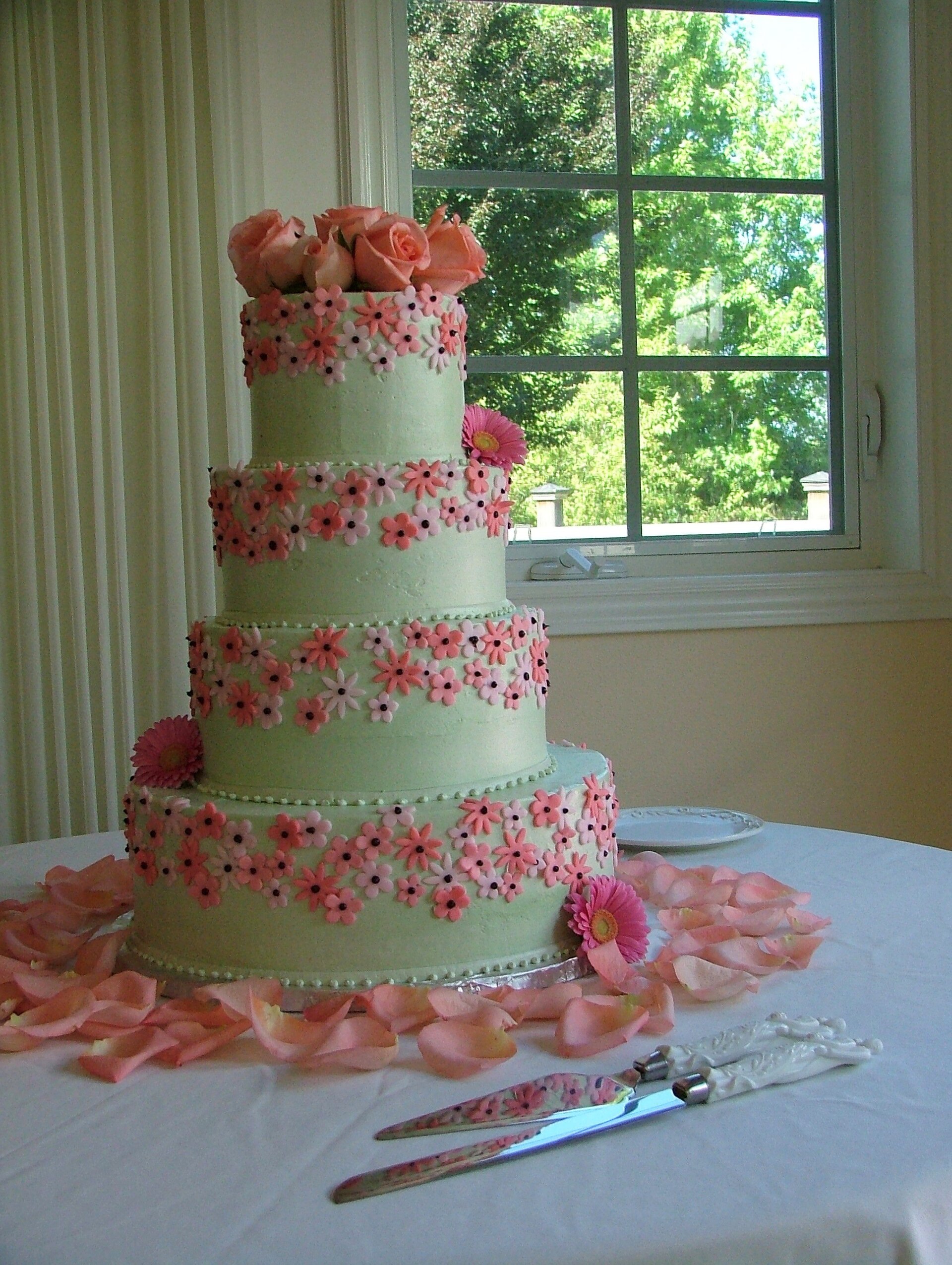 Tiered cake with sugar flowers
